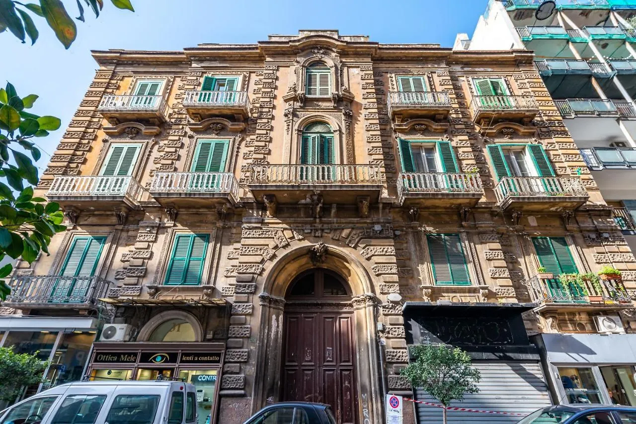 Manzoni Apartment Bari 0*,
